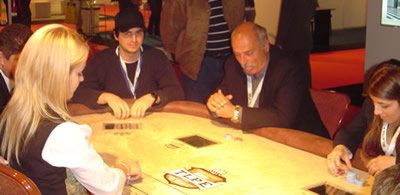 [tlpe-sit&go-400.jpg]