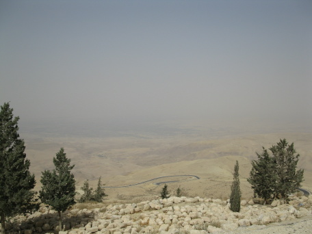 [Nebo_Madaba00.JPG]