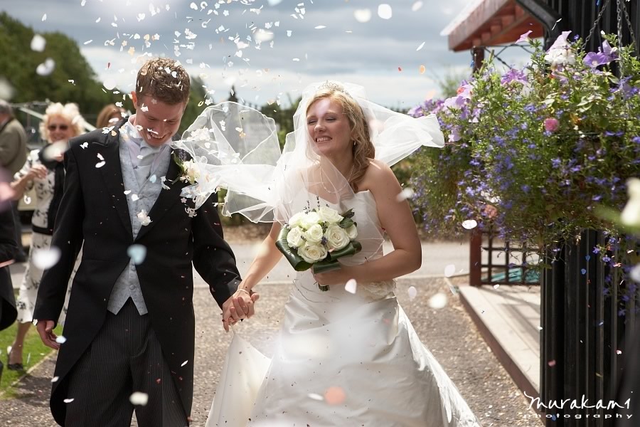 [td_confetti_throw_reception_dorset.jpg]