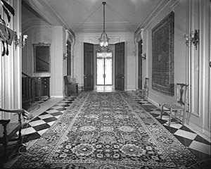 [foyer-Front-Hall.jpg]