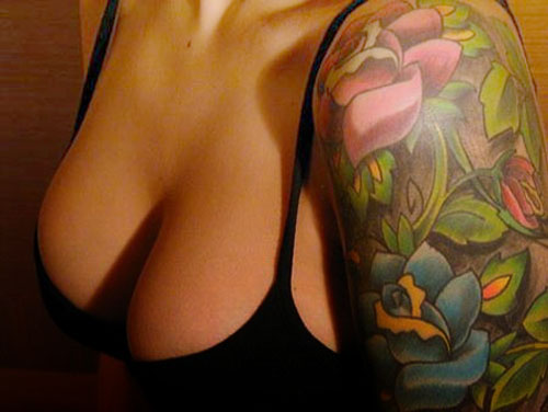 sexy hawaiian flower tattoo designs for women. sexy hawaiian flower tattoo 