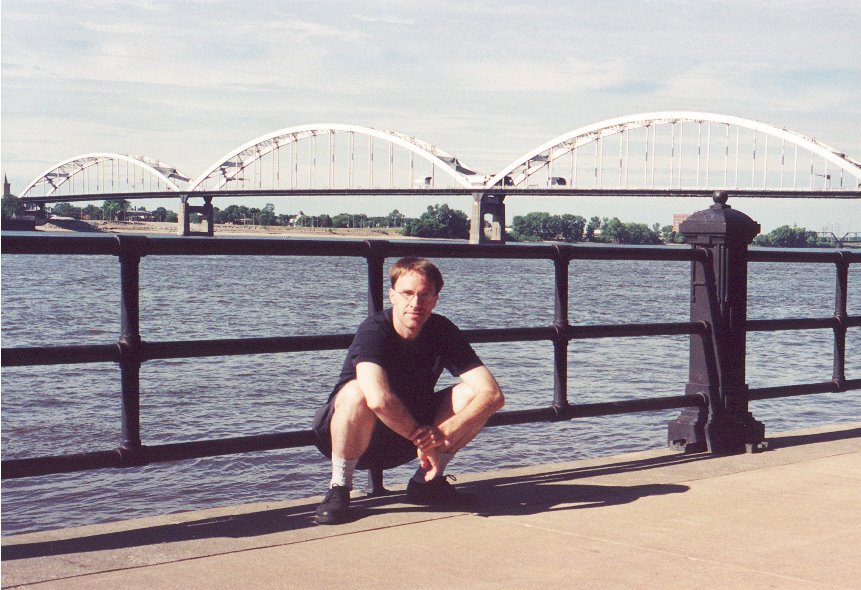 [Me+at+Mississippi+River+Davenport+IA+2001.jpg]