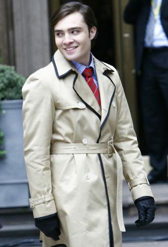 [ed-westwick-smiles_331x488.jpg]