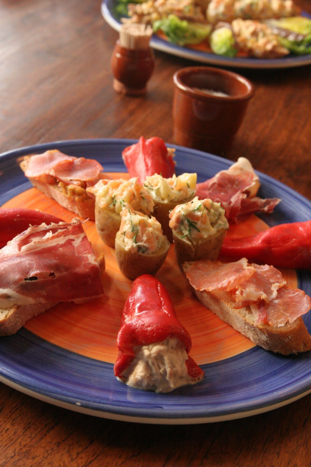 EATING & DRINKING IN EUROPE/EUROPE MADE EASY www.eatndrink.com: A