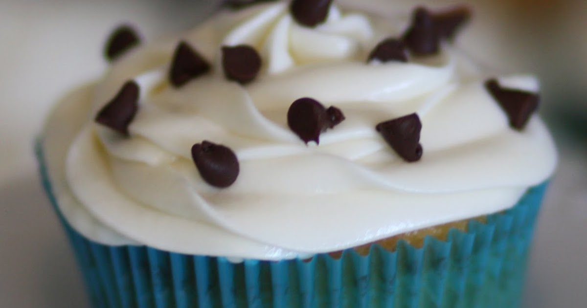 A Crafty Escape Chocolate MousseFilled Cupcakes