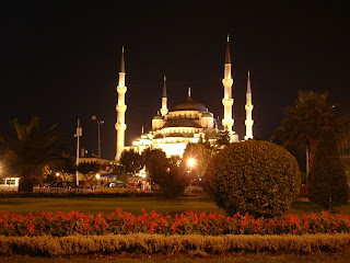 صور مساجد تاريخية في تركيا  %D9%85%D8%B3%D8%AC%D8%AF+%D8%A8%D9%85%D9%86%D8%B8%D8%B1+%D9%84%D9%8A%D9%84%D9%8A