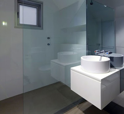 modern family house design interior bathroom