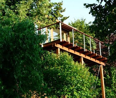 River View Wooden Treehouse Design Exterior