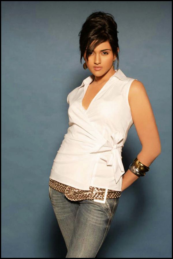 HOT TAMIL ACTRESS DIVYA tamil actress wallpapers. HOT TAMIL ACTRESS DIVYA