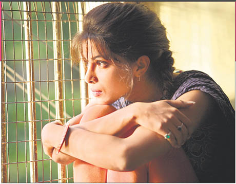 [Priyanka-chopra-kaminey-pictures.jpg]