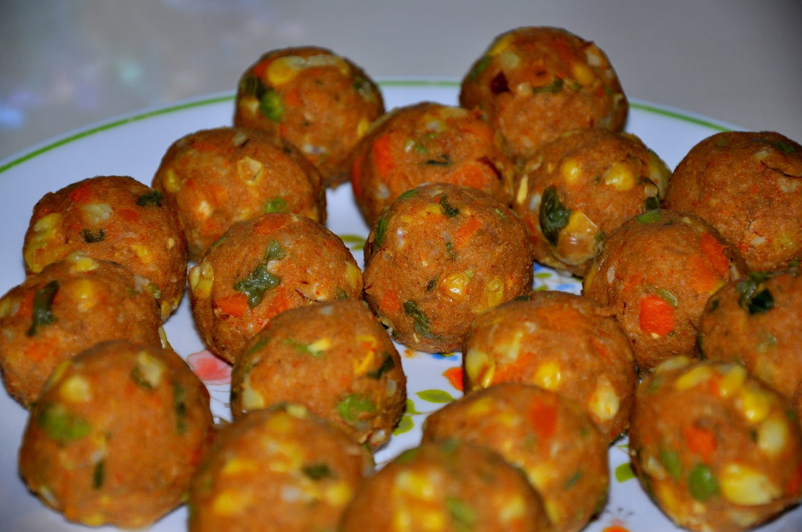 Sasha's Cookbook Vegetable Kofta Curry / Cheesy Veggieballs in creamy