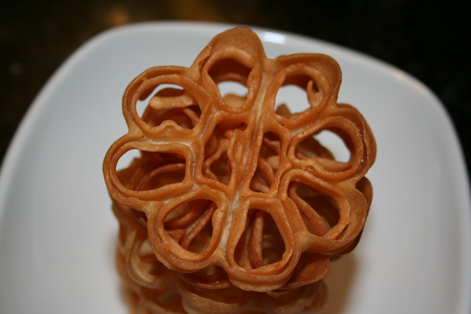 Rosa puvvulu / Gulabi puvvulu / Fried Flower Cookies or Rosettes