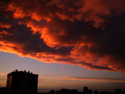 [NUBES+ROJAS.htm]