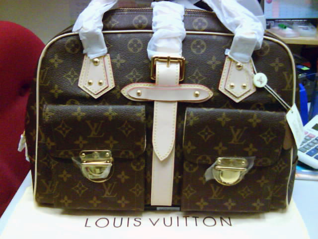 Beg Tangan Lv