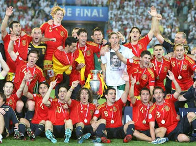 صور اسبانيا في كاس العالم 2010 Spain+Euro+2008