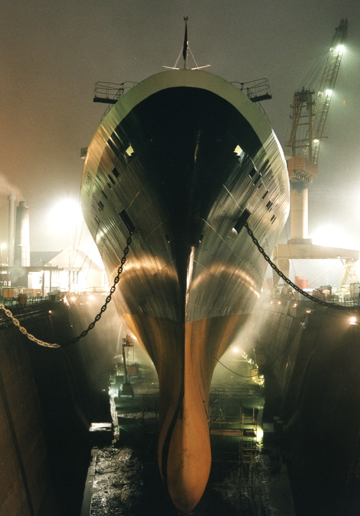 RMS QUEEN ELIZABETH 2