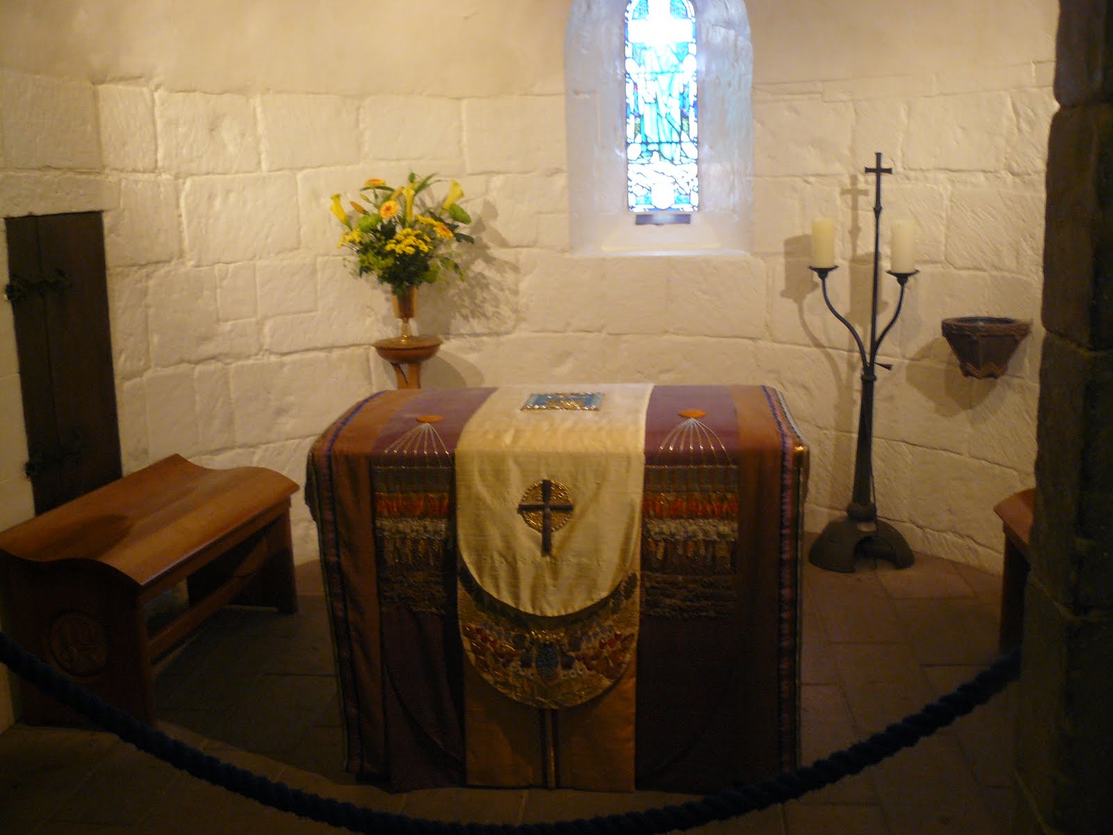 Phylly's Faves Bare, ruined choirs where late the sweet birds sang....