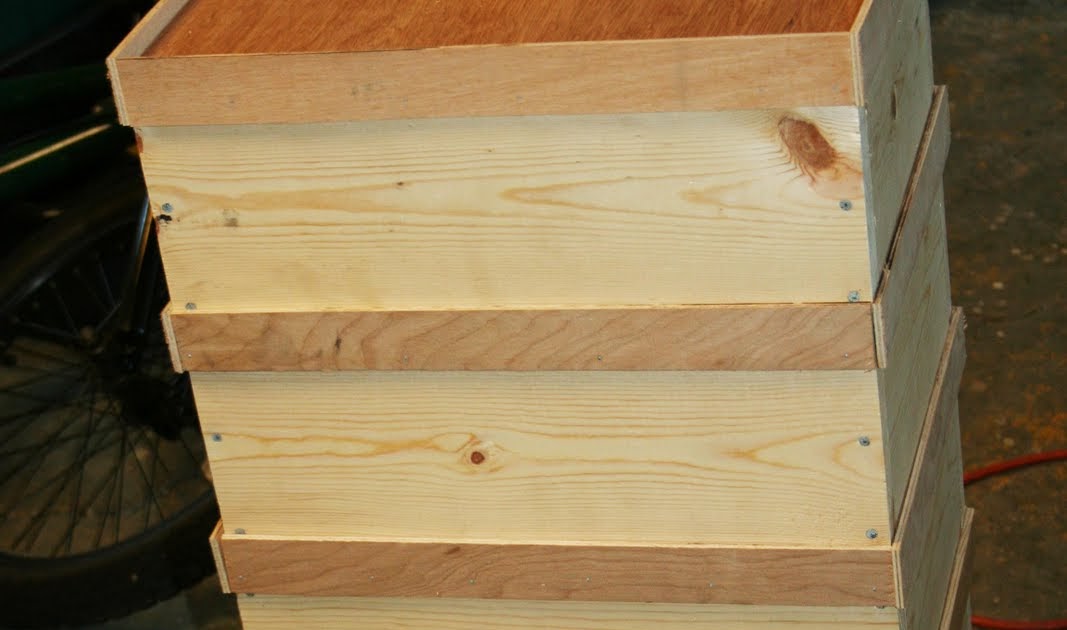 One20 Farm Worm Hive stackable worm bin