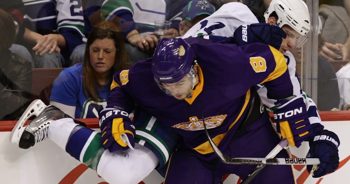 The Hockey Blog Adventure: Game 18 Preview: Kings at Bruins BEAT LA