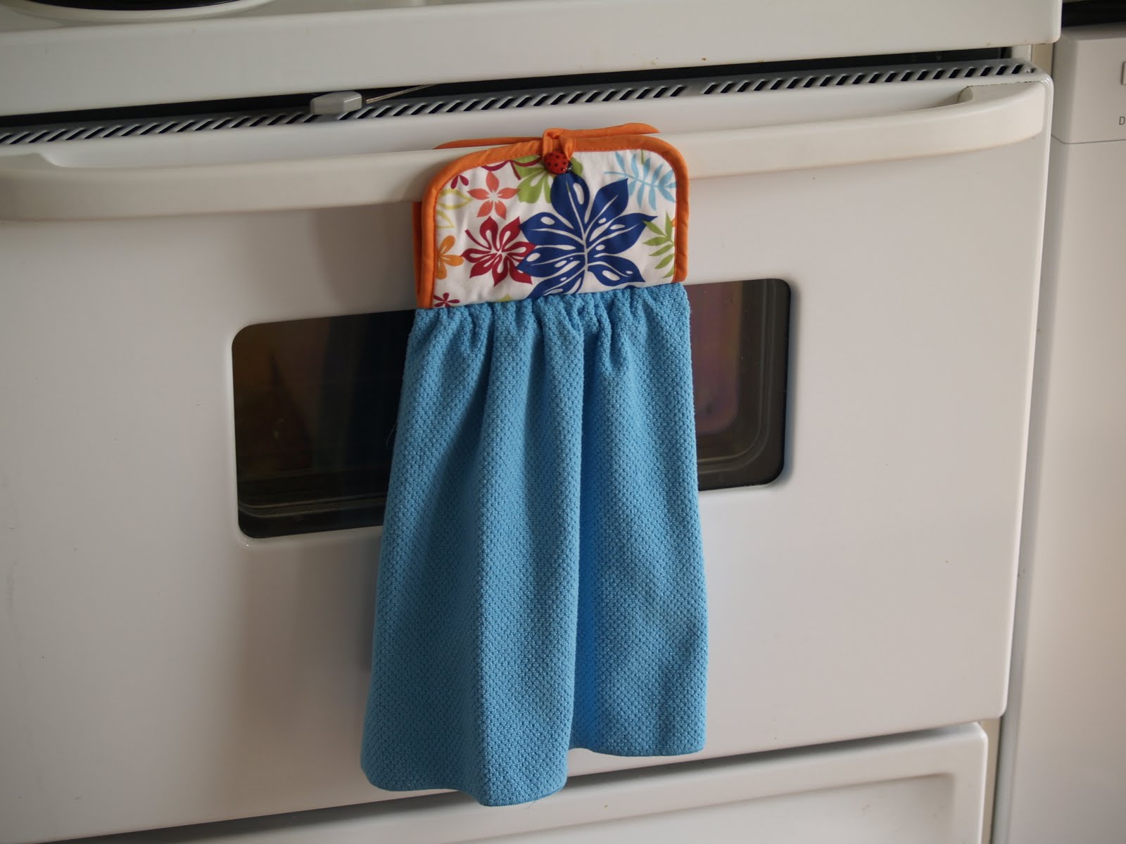 The MultiPurpose Life The Tea Towel Holder... 10 minutes to Sanity!