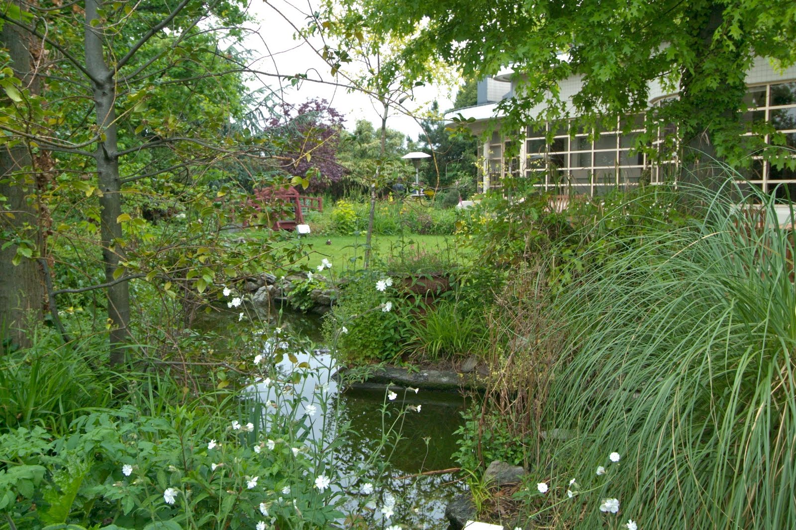 Pin on MODERN HOUSE-PATIOS-GARDENS-SEATING