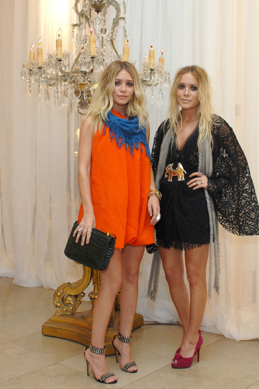 Mary-Kate Olsen And Ashley Olsen 2010 image