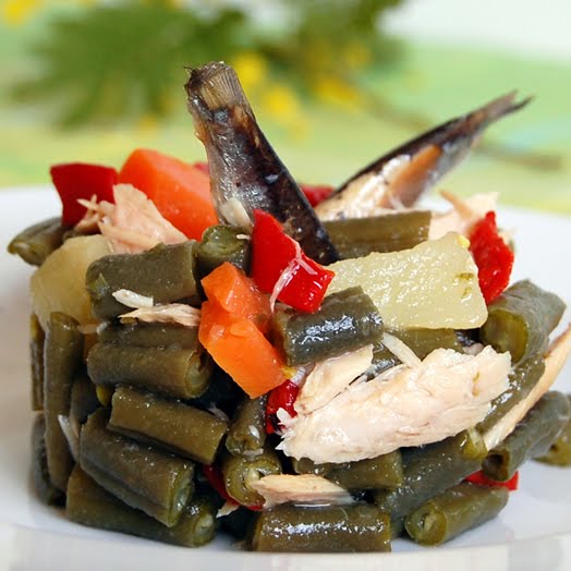 [ensaladilla2.jpg]