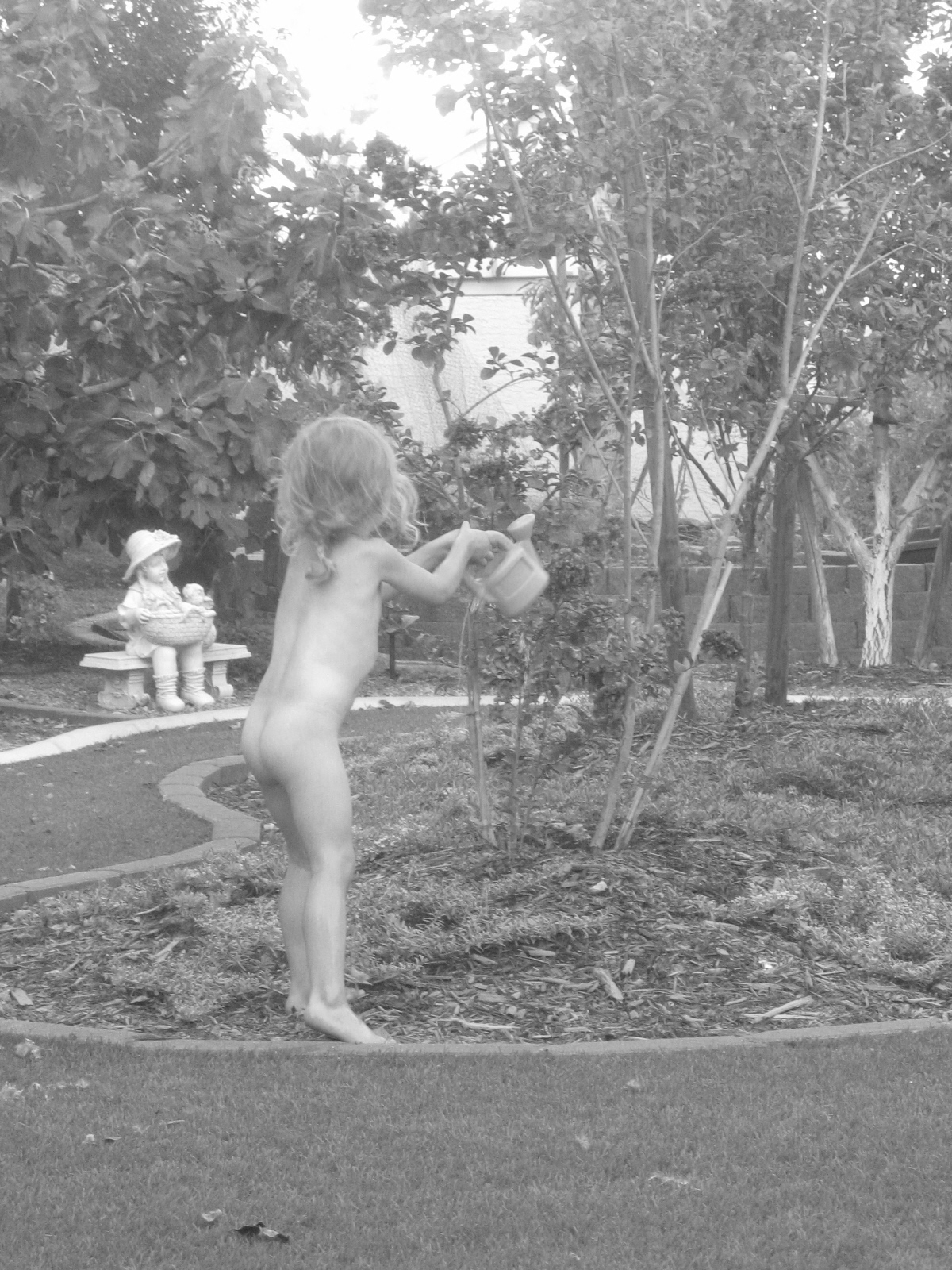 [IMG_3902bw.jpg]
