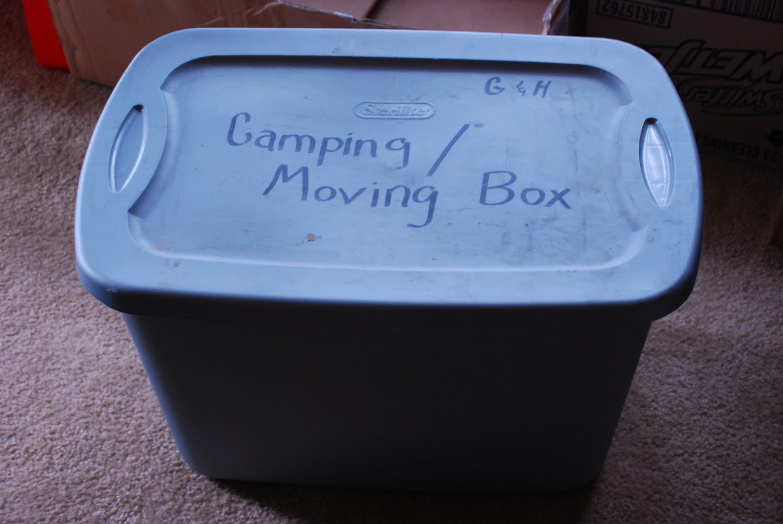 Safely Gathered In How to Make a Camping/Moving Box
