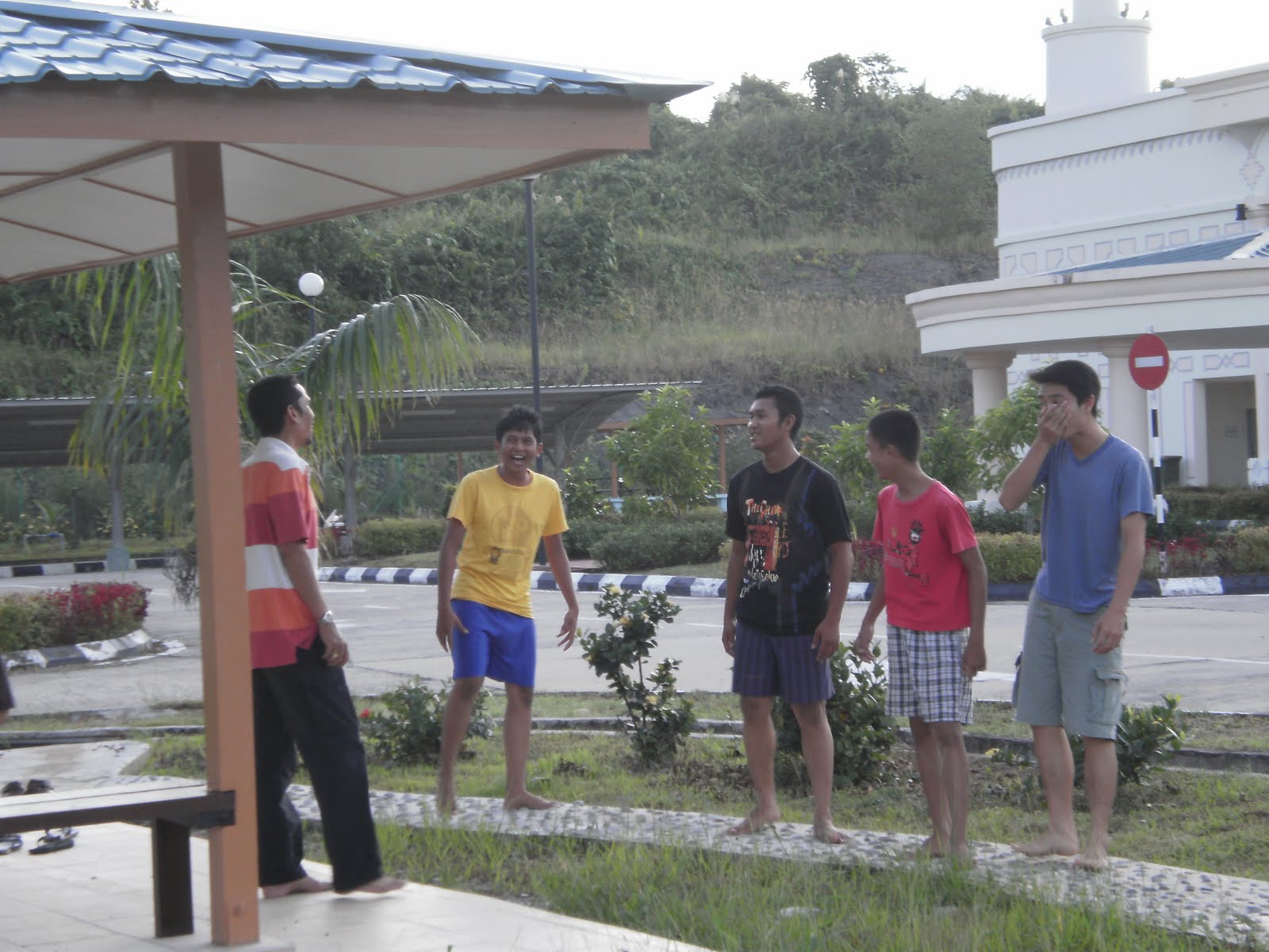 [PB150165.JPG]