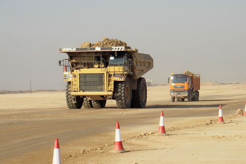 CaterPiller caterpillar 777 dump truck