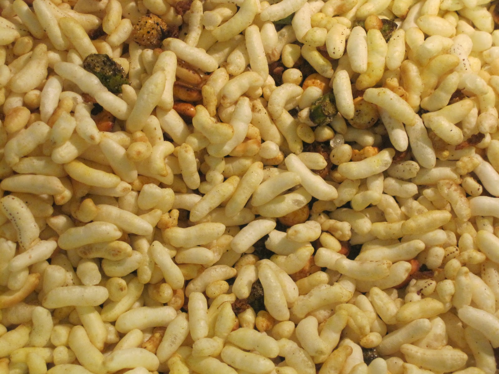 Harika's Kitchen Puffed rice snack( Marmaralu snack)