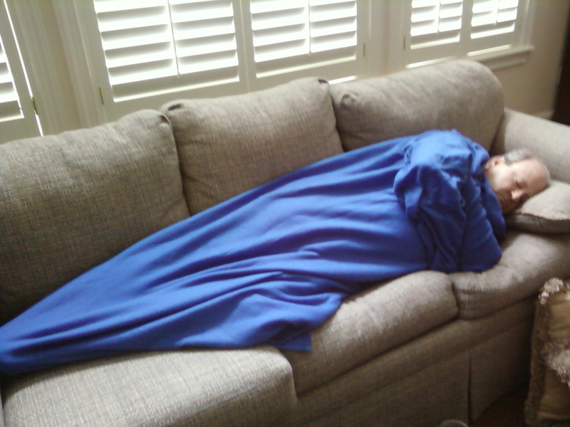 [Mac+Brunson+and+Snuggie.png]