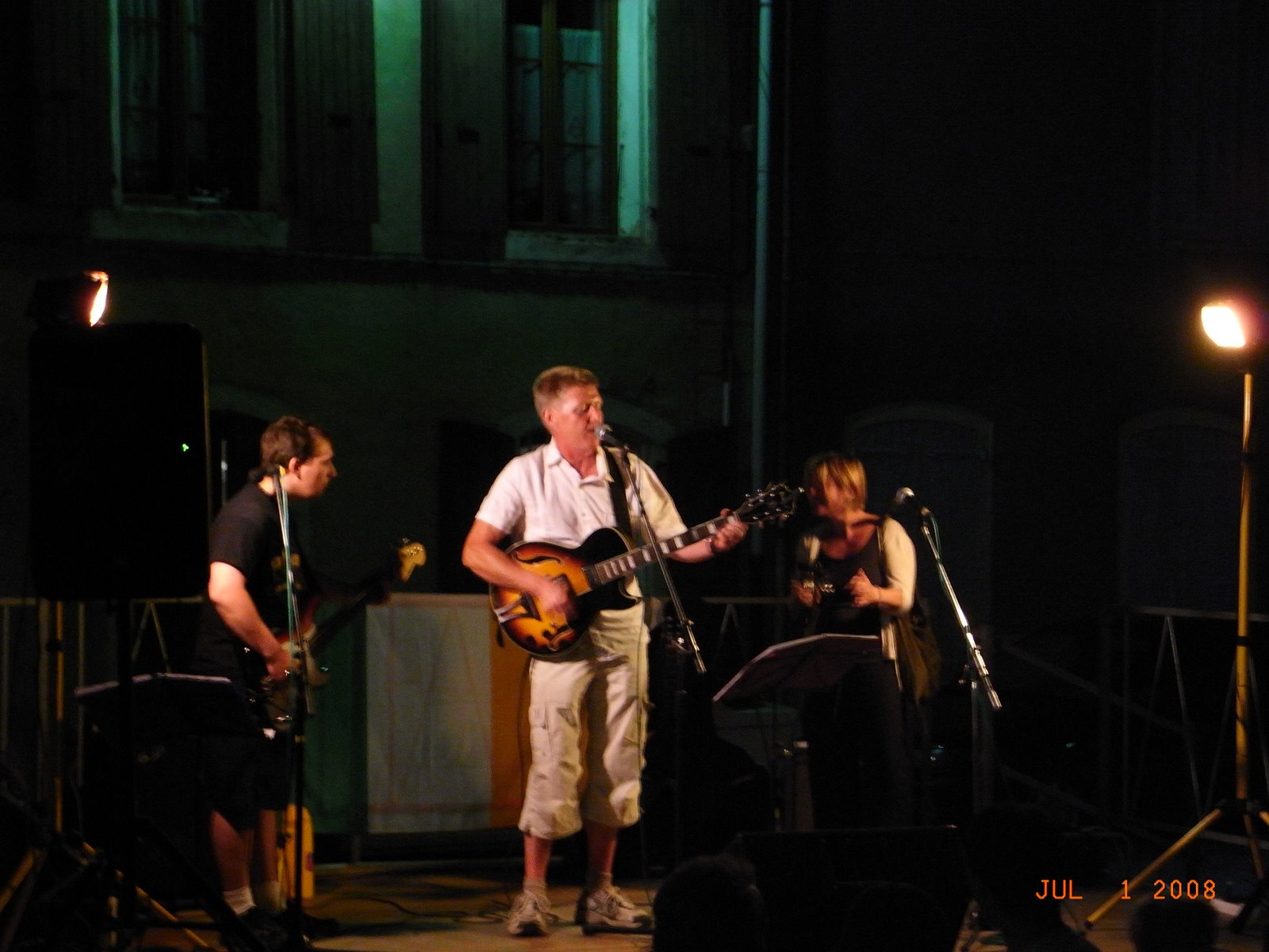 [R0012420.JPG]