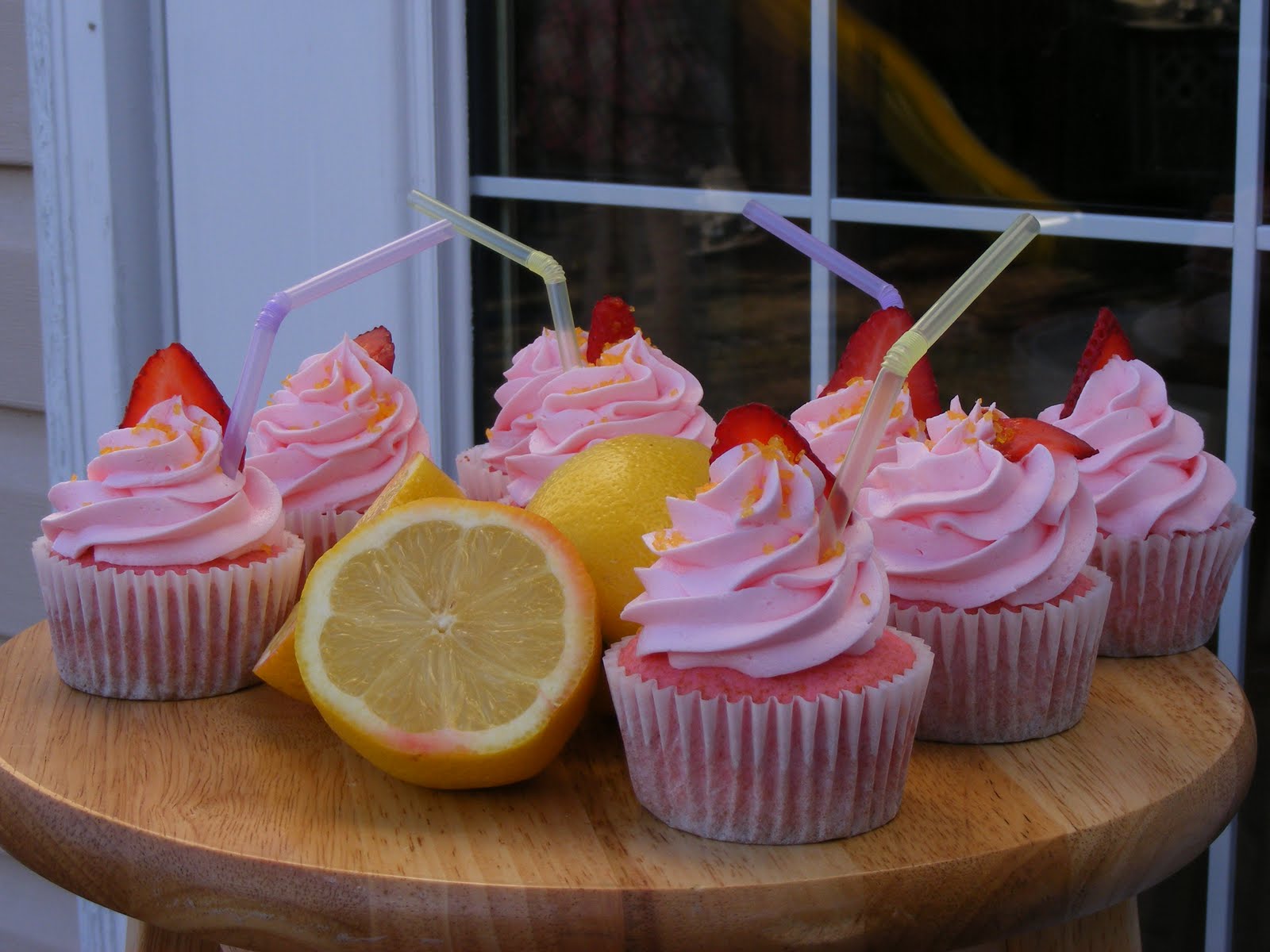 {cupcake} DELIGHT Pink Lemonade