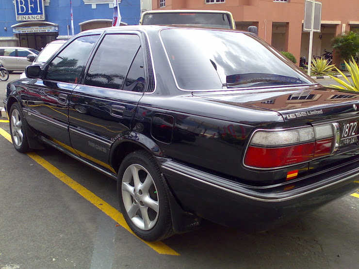 TOYOTA COROLLA  1.6 SE LTD 90