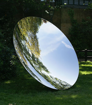 SMALL+PIC+anish+kapoor+sky+mirror++BRIGHTON+UK+MAY+2009.jpg