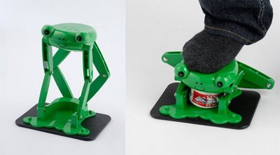 [frog-can-crusher.jpg]