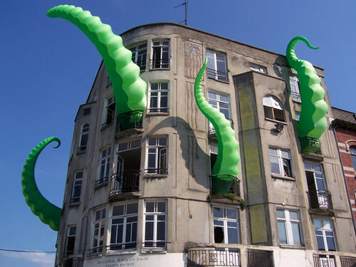 [octo_pied_building_by_FilthyLuker.jpg]