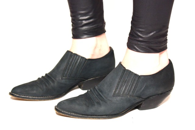 below ankle boots