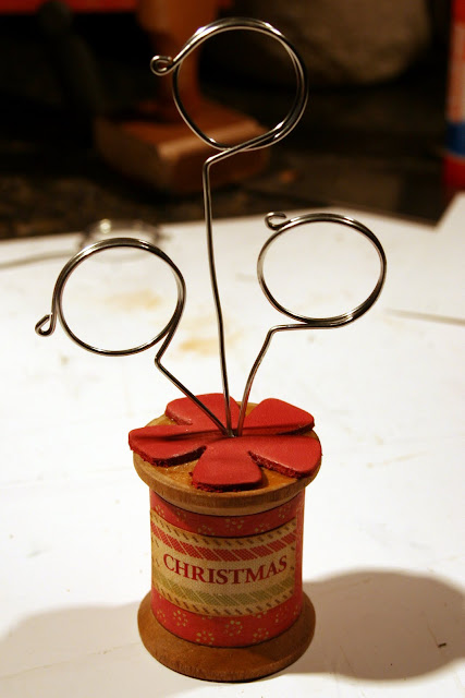 Wire Picture Holder