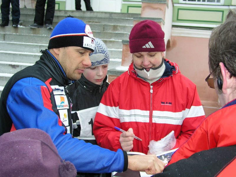[P2150075.JPG]