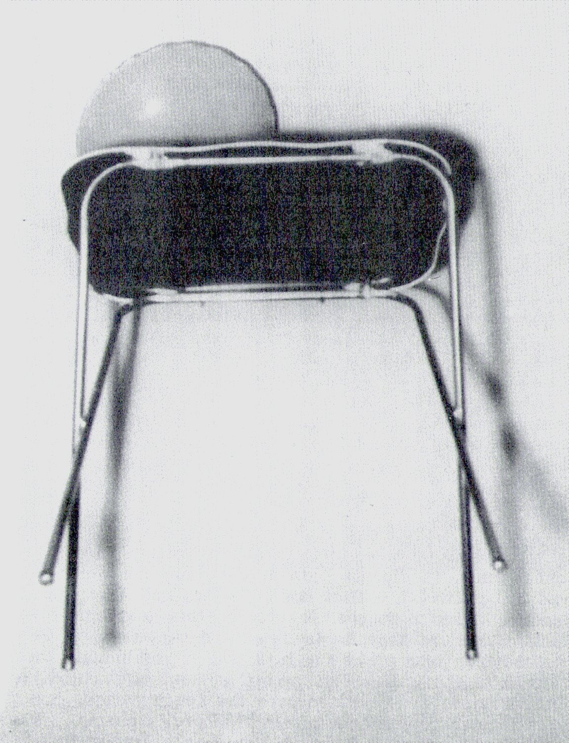 [Sorrat-TableSelfLevit02.jpg]