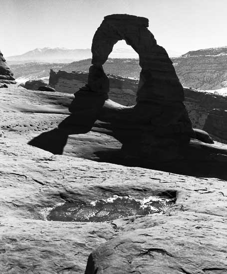 [utah-moab-arches-delicate-arch-ice-389107.jpg]