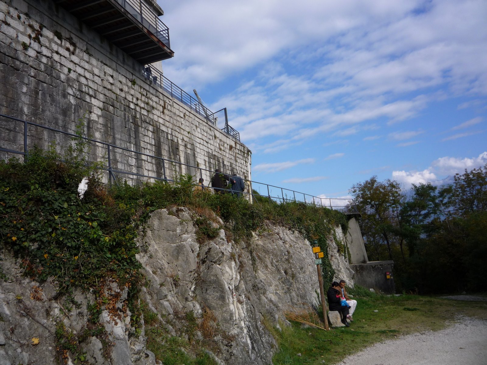 [P1000415.JPG]