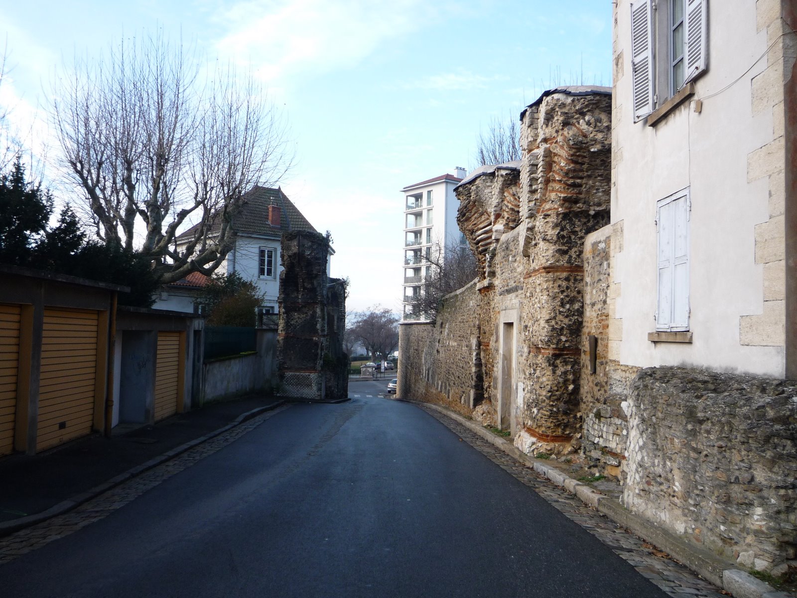 [P1000947.JPG]