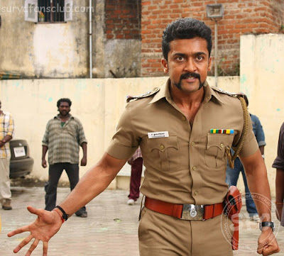 http://1.bp.blogspot.com/_g1A5loS3--A/TSulz-Lsf2I/AAAAAAAAAKg/W2L5GDc8WSI/s400/singam-movie-photos-22.jpg