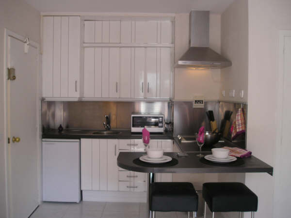 studio 114 kitchen area