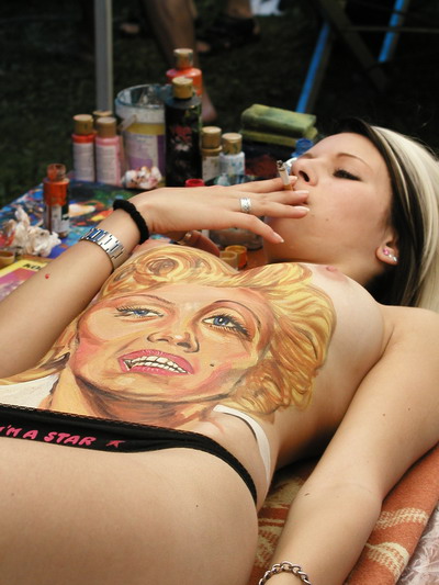 Labels Women Body Painting