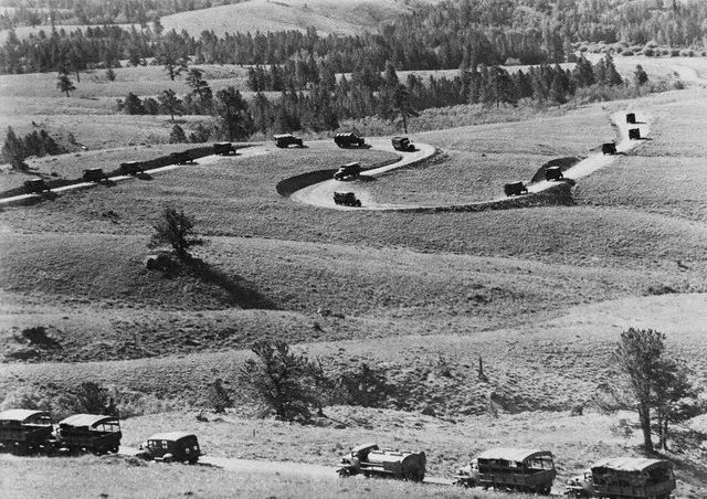 [Military+Convoy+on+Road+in+Burma.jpg]